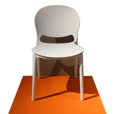 좋은 가격 - PP GF 모던 플라스틱 의자 사무실, 가정 및 상업 공간을 위한 편안하고 내구성 있는 경량 좌석 솔루션 패키지 크기 71×46×91cm 온라인으로